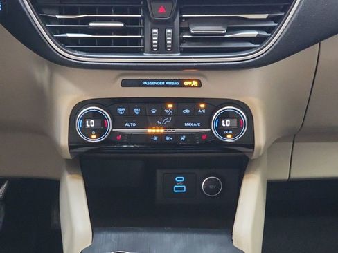 Used 2021 Ford Escape SE w/ Convenience Package image 19