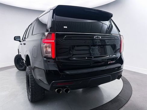 Used 2023 Chevrolet Suburban RST w/ Sport Performance Package image 18