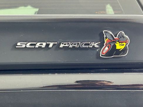 Used 2022 Dodge Challenger R/T Scat Pack RWD image 9