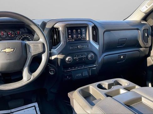 Used 2023 Chevrolet Silverado 1500 Custom AWD/4WD image 6