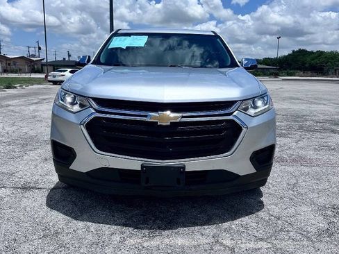 Used 2019 Chevrolet Traverse LS FWD image 4