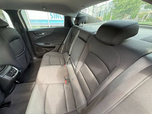 Used 2023 Chevrolet Malibu LT w/ Driver Confidence Package FWD image 28
