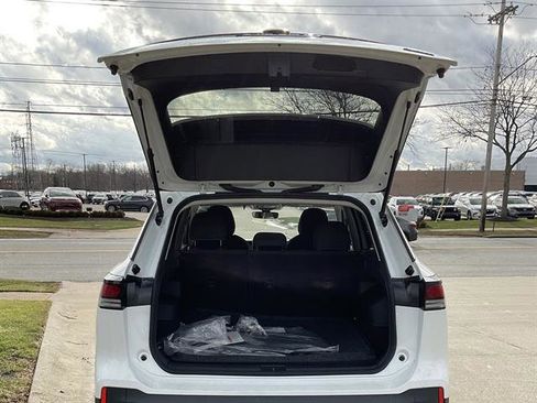 New 2026 Volkswagen Tiguan S image 5