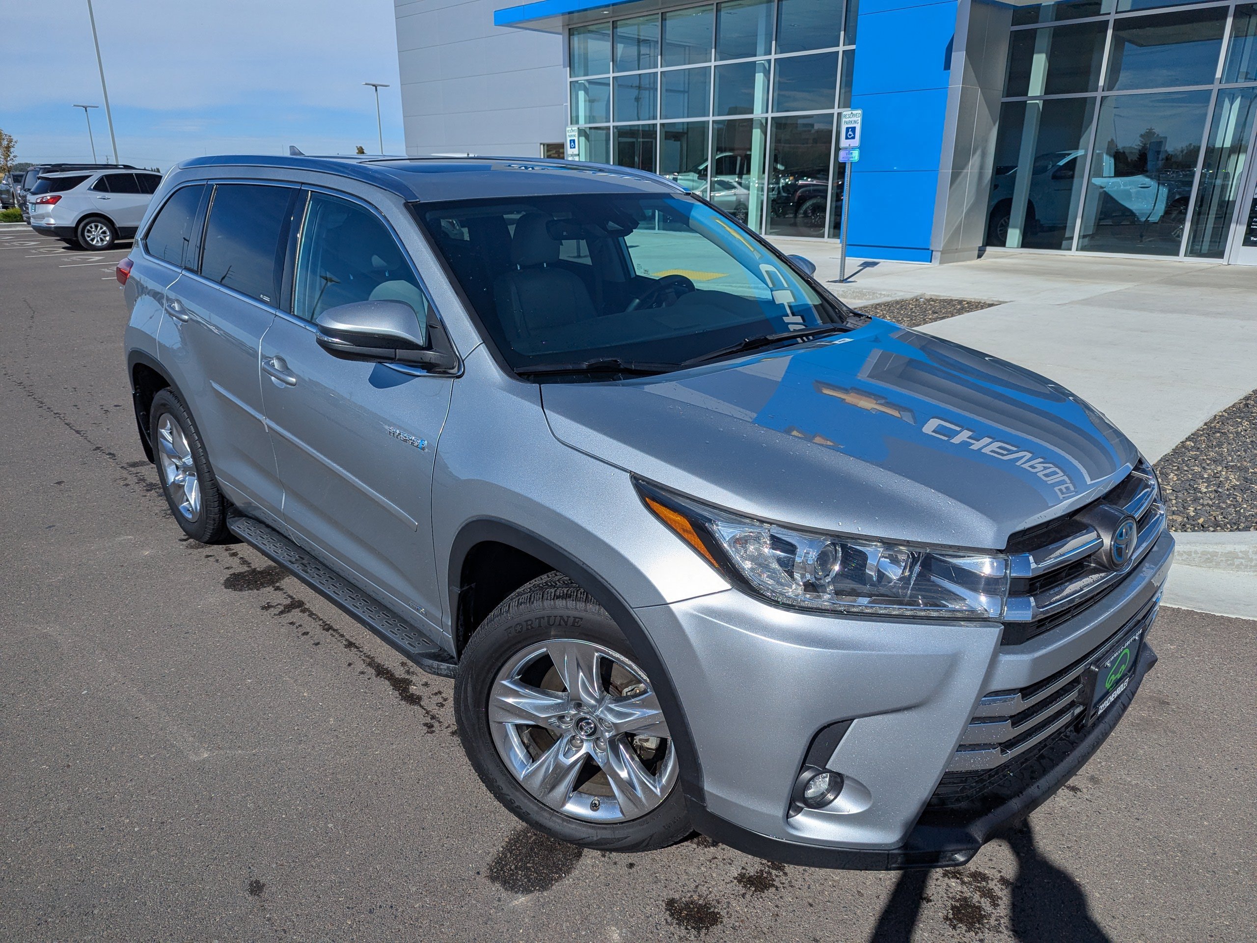 Used 2019 Toyota Highlander Limited AWD/4WD image 3
