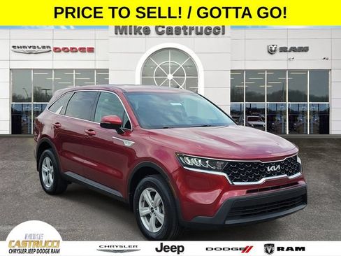 Used 2023 Kia Sorento LX AWD/4WD image 1