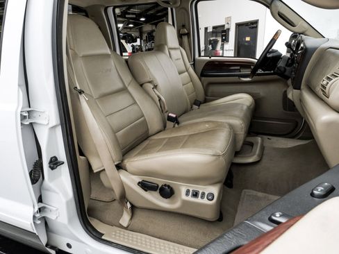 Used 2006 Ford F250 Lariat image 30