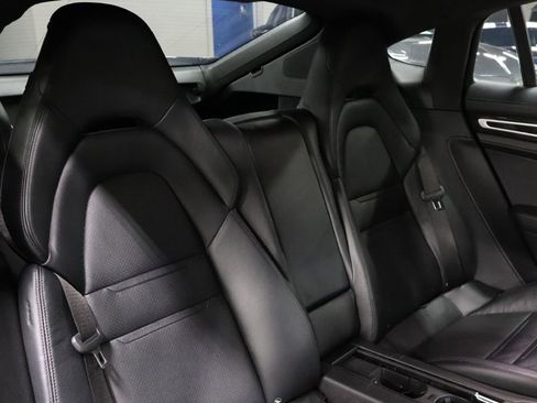 Used 2017 Porsche Panamera 4S image 27