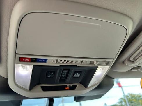Used 2022 Subaru Forester Premium w/ Popular Package #1 AWD/4WD image 25