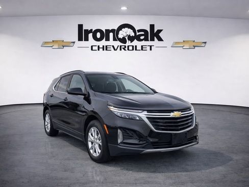 Used 2022 Chevrolet Equinox LT image 1
