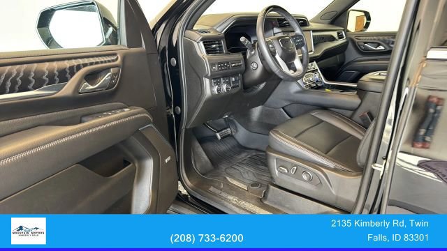 Used 2023 GMC Yukon XL Denali w/ Denali Reserve Package AWD/4WD image 9