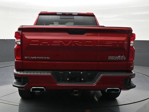Used 2024 Chevrolet Silverado 1500 High Country w/ Z71 Off-Road Package AWD/4WD image 4