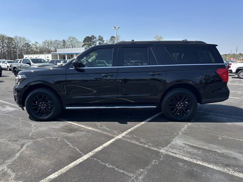 Used 2022 Ford Expedition Max XLT image 5