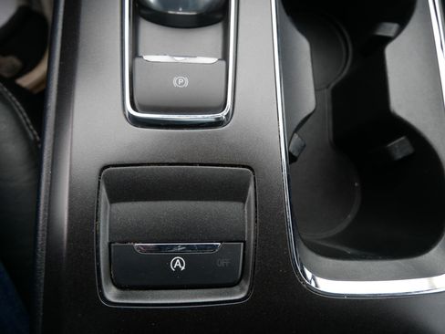 Certified 2018 Ford Fusion SE w/ Fusion SE Technology Package image 34