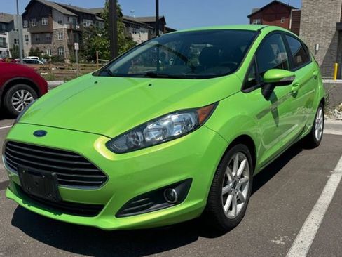 Used 2015 Ford Fiesta SE w/ Equipment Group 201A FWD image 2