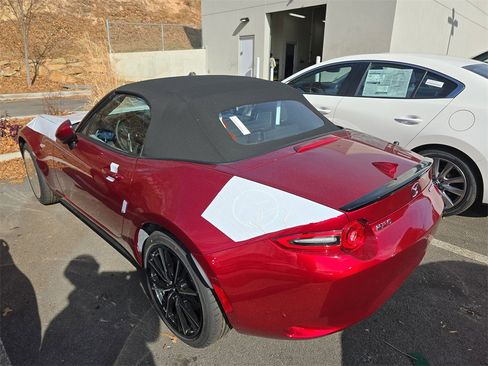 New 2025 MAZDA MX-5 Miata Grand Touring image 3