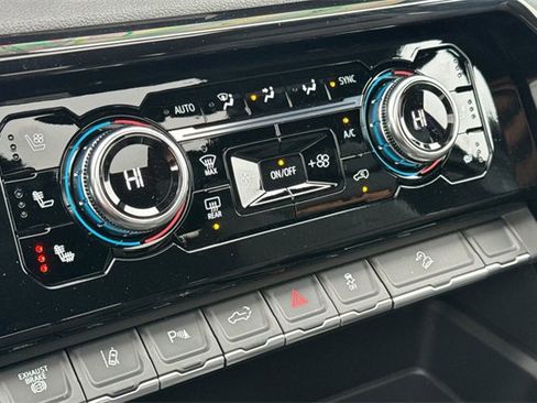 New 2026 GMC Sierra 2500 AT4 w/ AT4 Premium Plus Package image 24