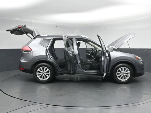 Used 2020 Nissan Rogue SV FWD image 57