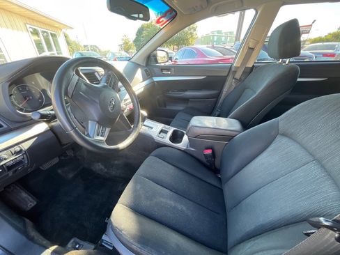 Used 2013 Subaru Outback 2.5i Premium w/ Popular Pkg 1A image 14