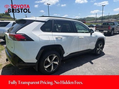 Used 2021 Toyota RAV4 SE w/ Weather & Moonroof Package AWD/4WD image 13
