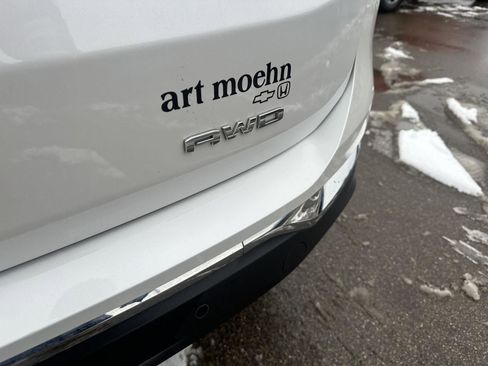 Used 2022 GMC Terrain SLT w/ Infotainment Package II image 11