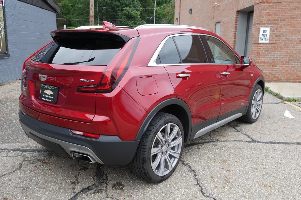 Used 2021 Cadillac XT4 Premium Luxury w/ Cold Weather Package AWD/4WD image 3