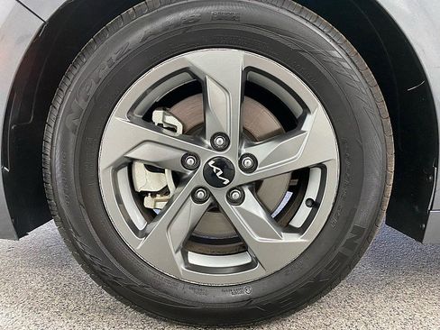 Used 2022 Kia K5 LXS image 23