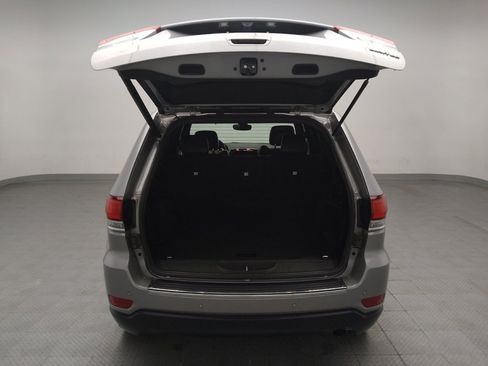 Used 2020 Jeep Grand Cherokee Limited RWD image 29