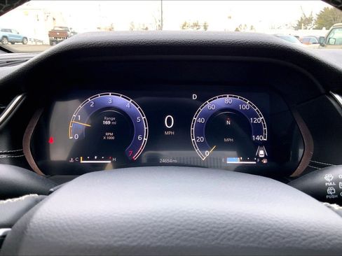 Used 2023 Jeep Grand Cherokee Altitude image 23