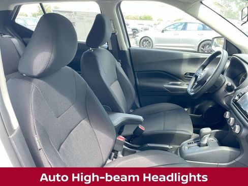 New 2025 Nissan Kicks Play S image 37