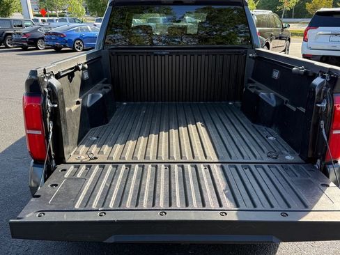 Used 2024 Toyota Tacoma TRD Sport AWD/4WD image 15