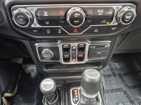 Used 2020 Jeep Gladiator Sport w/ Quick Order Package 24S image 18