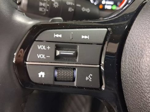 Used 2025 Honda Pilot Touring image 34