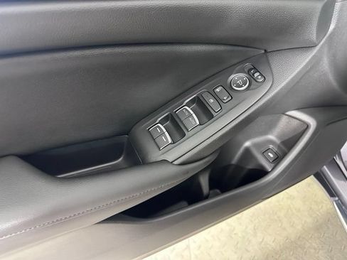 Used 2019 Honda Accord EX image 17