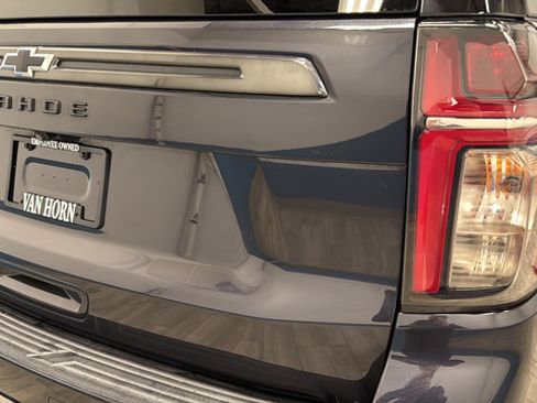 Used 2022 Chevrolet Tahoe Z71 w/ Luxury Package AWD/4WD image 42