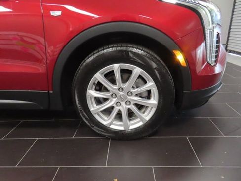 Used 2020 Cadillac XT4 Luxury w/ Cold Weather Package image 15