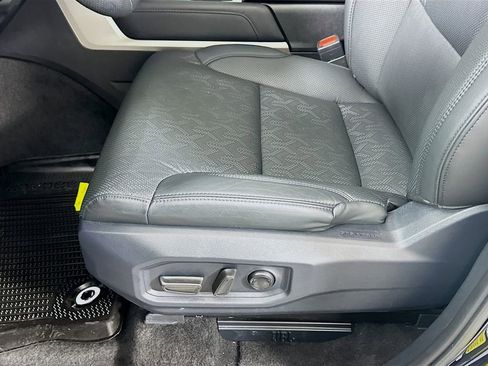 Used 2025 Toyota Tundra Limited image 20