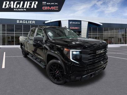 Used 2025 GMC Sierra 1500 Pro w/ Graphite Edition