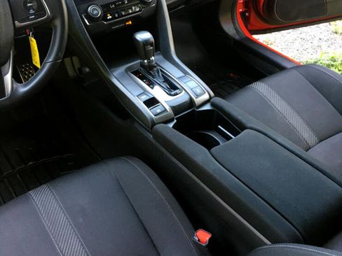 Used 2018 Honda Civic Sport image 20