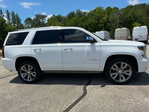 Used 2019 Chevrolet Tahoe Premier AWD/4WD image 9