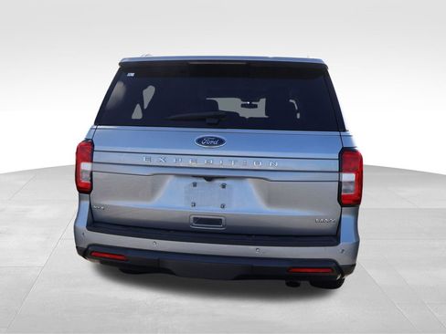Used 2022 Ford Expedition Max XLT AWD/4WD image 16