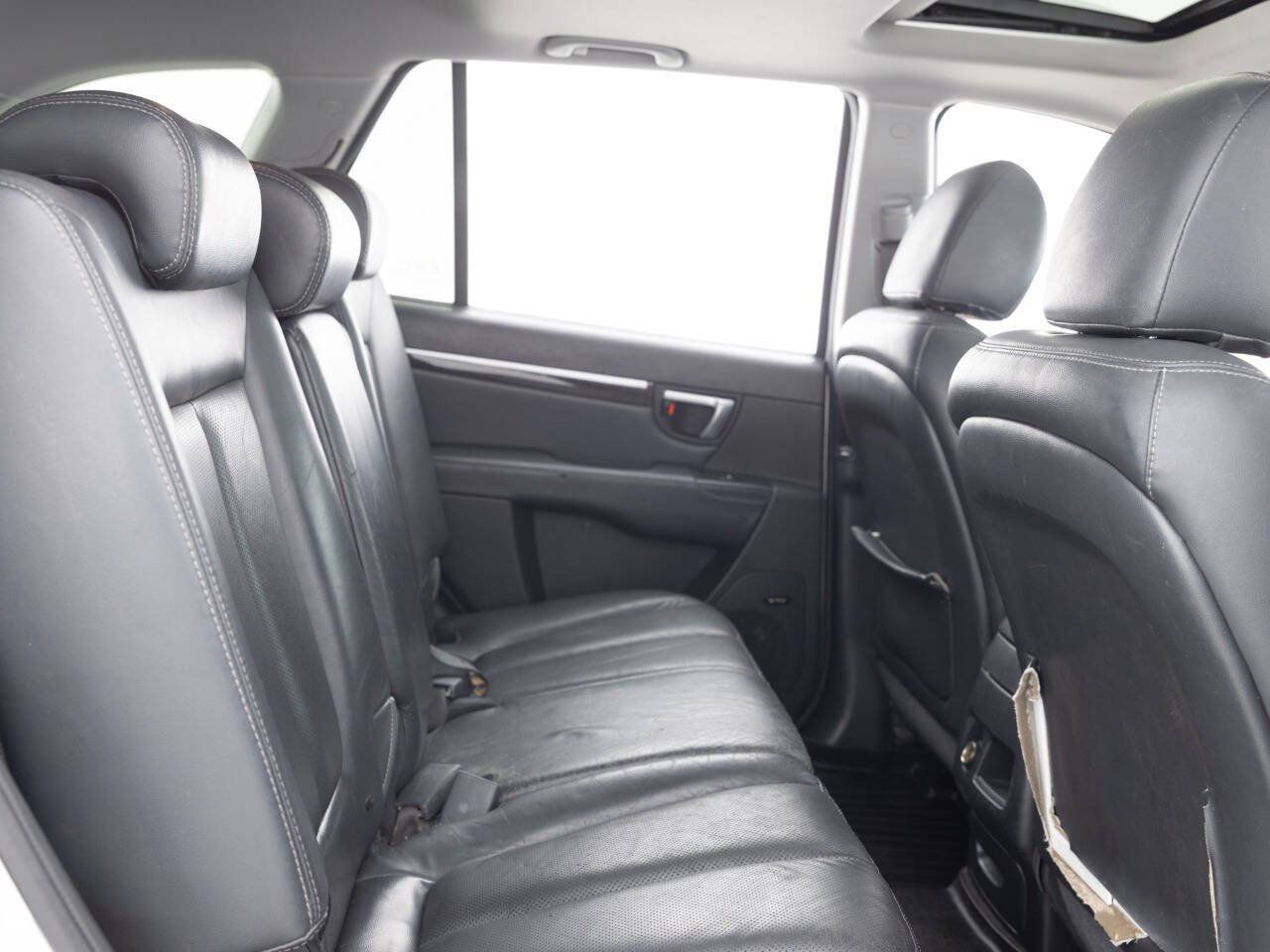 Used 2009 Hyundai Santa Fe Limited FWD image 29