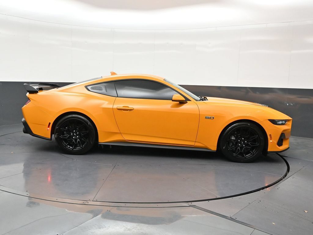 Used 2026 Ford Mustang GT Premium RWD image 7