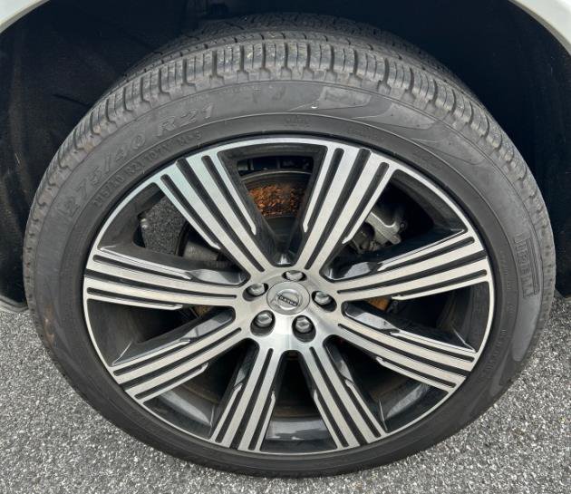 Used 2024 Volvo XC90 T8 Plus AWD/4WD image 11