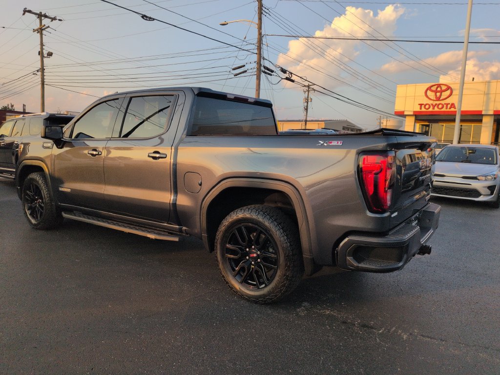 Used 2020 GMC Sierra 1500 Elevation w/ Elevation Value Package AWD/4WD image 3