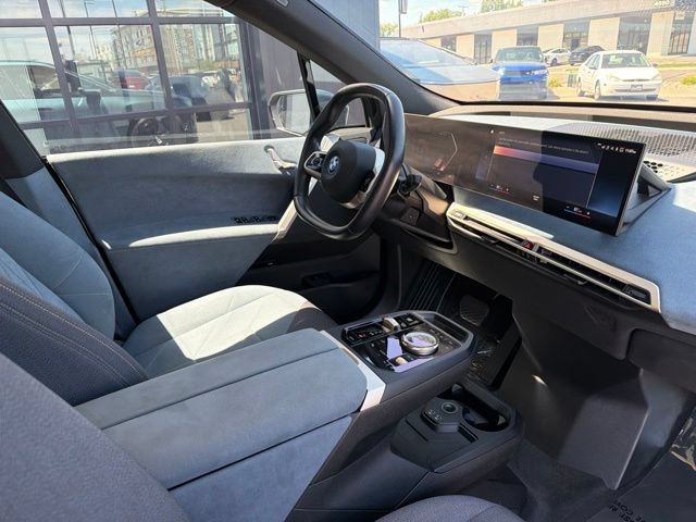 Used 2023 BMW iX xDrive50 w/ Convenience Package AWD/4WD image 13