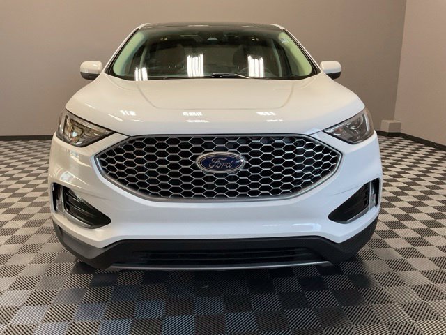 Used 2024 Ford Edge SEL w/ Convenience Package AWD/4WD image 4
