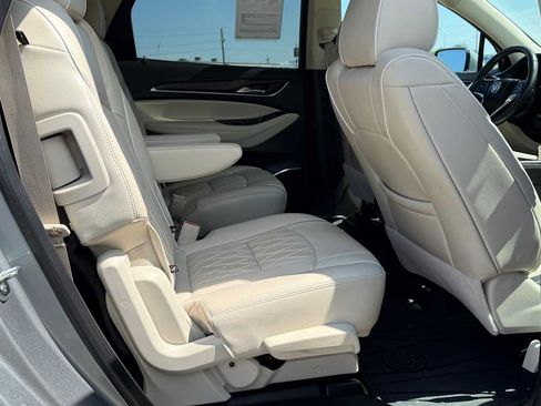 Used 2024 Buick Enclave Avenir AWD/4WD image 13