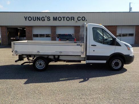 Used 2018 Ford Transit 250 138 image 9