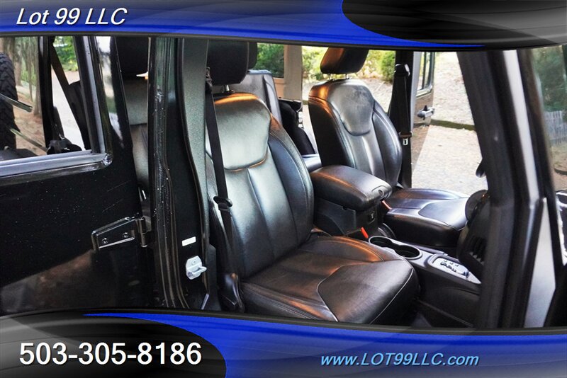 Used 2017 Jeep Wrangler Unlimited Sahara AWD/4WD image 21