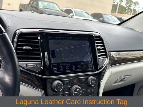 Used 2019 Jeep Grand Cherokee Summit AWD/4WD image 7